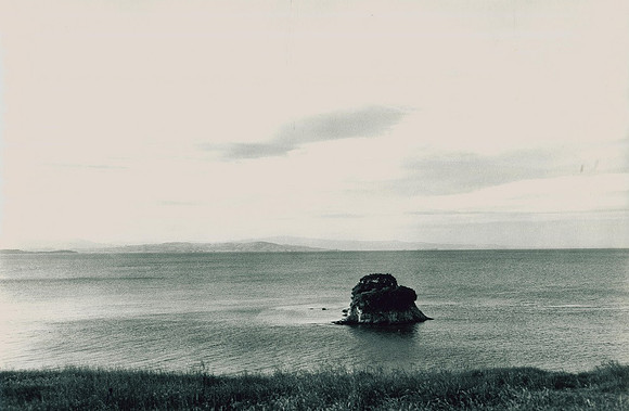 1998. San Francisco. View north across the bay.