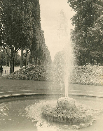1997. Paris.